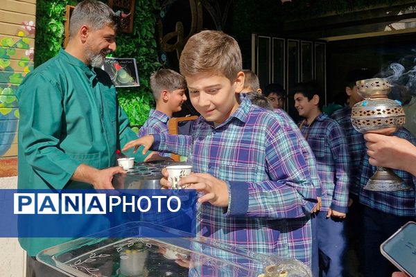 سیاه پوش کردن مدارس ناحیه دو شهرری به مناسبت ایام فاطمیه 