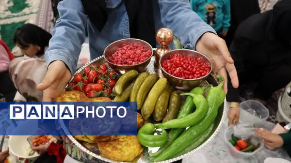 جشن شب یلدایی دختر و مادران در مسجد النبیین بیرجند