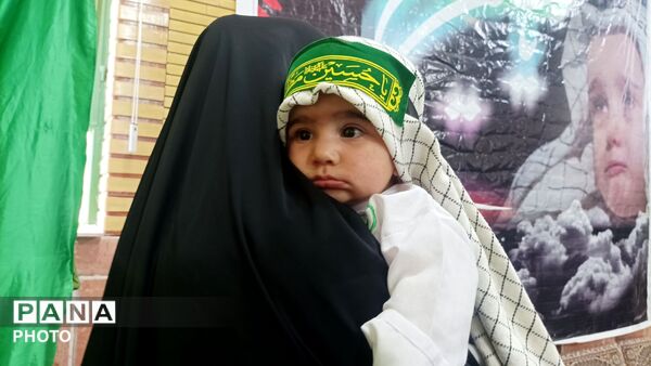 طنین لالایی مادران در همایش سراسری شیرخوارگان حسینی شهر بار