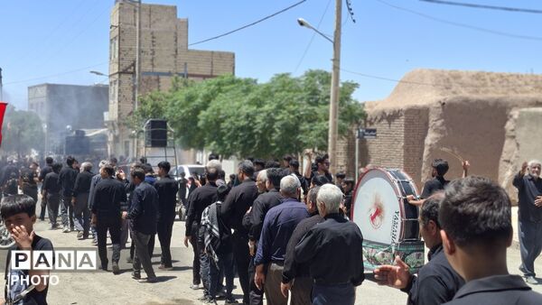 سنگان سیاه پوش محرم؛ وقتی کوچه‌ها به رنگ ماتم درمی‌آیند