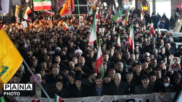 حضور خروشان مردم کمال‌شهر از آغاز جنگ تا نابودی دشمن 