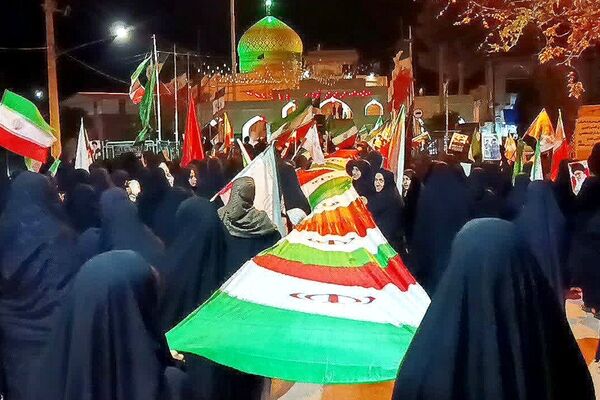 هم‌صدایی ایرانیان در دل شب‌های بیدار