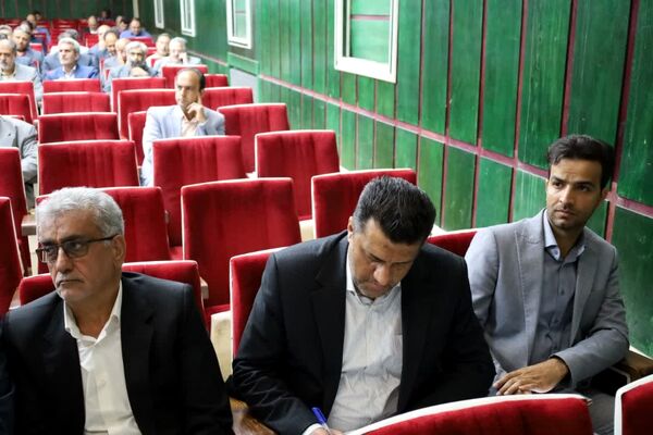 دیدار مدیرکل مدارس غیر دولتی وزارت آموزش و پرورش با مسئولان مدارس غیر دولتی استان یزد