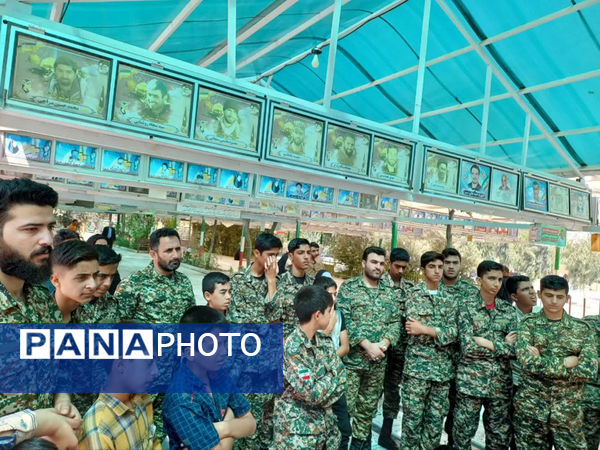 ‌حضور نوجوانان روستای مومن‌آباد قم در محفل روایتگری شهدا