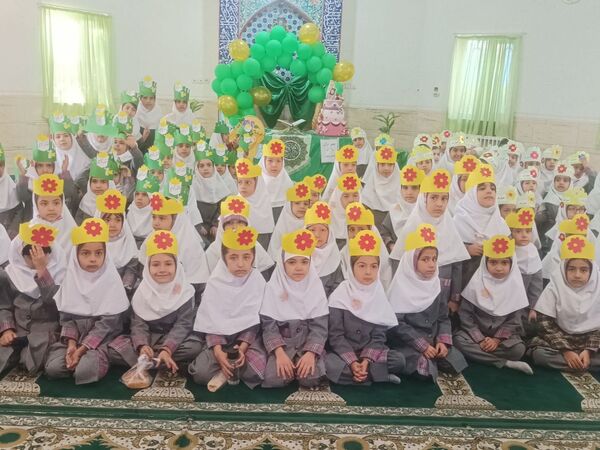 جشن قرآن در دبستان دخترانه نرجس یک 