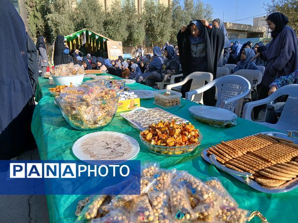 برگزاری مراسم عزاداری ایام فاطمیه در دبیرستان شهید دهقان 