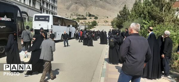 اعزام کاروان‌های دانشجویی دانشگاه‌های  آزاد استان البرز به کربلای معلی