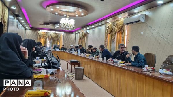 نشست بررسی برنامه‌های اوقات فراغت تابستانی و طرح‌های تربیتی دانش‌آموزی در کهگیلویه و بویراحمد