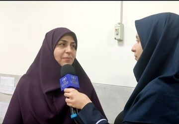 برگزاری جشن ولادت حضرت زهرا (س) در دبیرستان دخترانه رحمت آئین یک 

