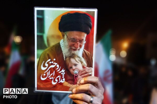 شور و حماسه مردمی در شهرستان قرچک در صدو چهارمین شب از تجمعات مردمی