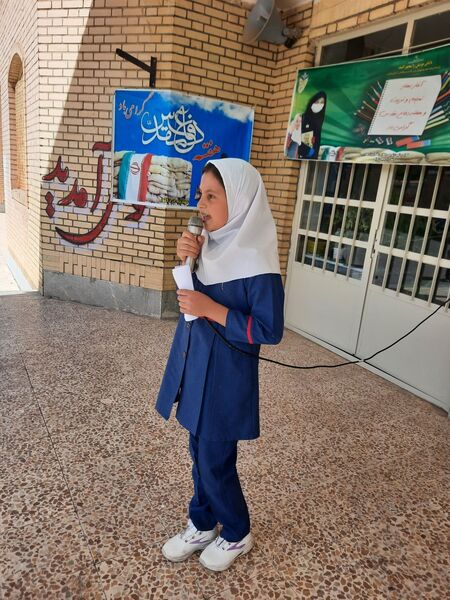 نمایشگاه‌هایی برای قدردانی از غیور مردان در مدارس مرند