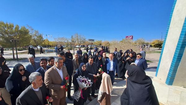 آشنایی معلمان تربت‌حیدریه با مبانی هوش مصنوعی