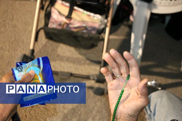 دل‌‌‌های مردمان بندرخمیر در دهه کرامت به حرم رضوی پر کشید