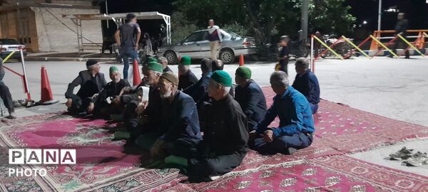 عزاداری و زنجیر زنی  شب هفتم ماه محرم در حسینیه شهدای شهر بار  