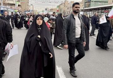 حضور معاون رئیس‌جمهور در مراسم راهپیمایی ۲۲ بهمن 