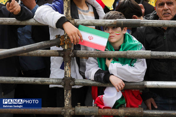 سخنرانی رئیس جمهور در جمع راهپیمایان ۲۲ بهمن