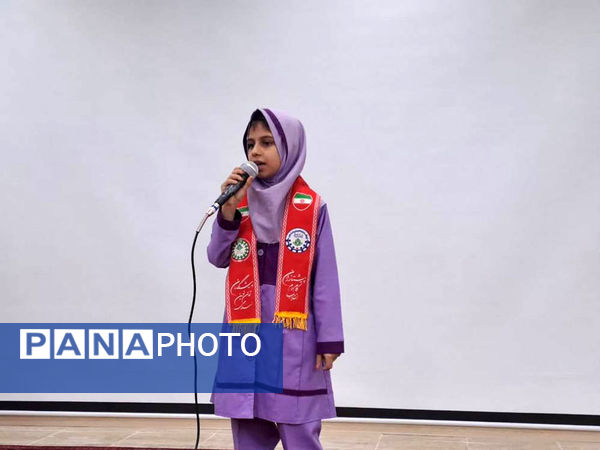  تجلیل از مدیران، مربیان و دانش‌آموزان پیشتاز شهرستان عسلویه