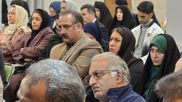 جلسه دوم هدایت تحصیلی ویژه پایه نهم دبیرستان دوره اول بعثت واحد۶ 