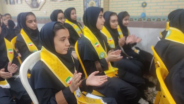  آیین باشکوه زنگ انقلاب در دبیرستان شهید بهشتی