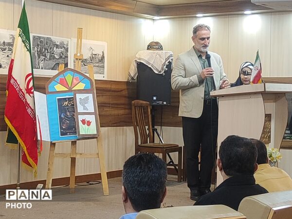 تجلیل از نویسندگان دهه هشتادی و نودی حوزه دفاع مقدس