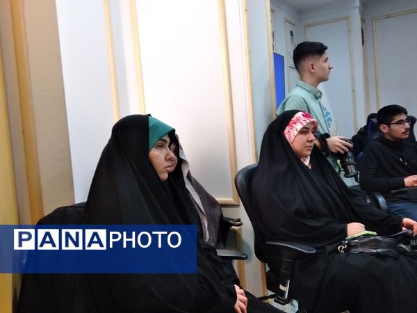 رونمایی پویش ملی کتابخوانی مهمان حرم 