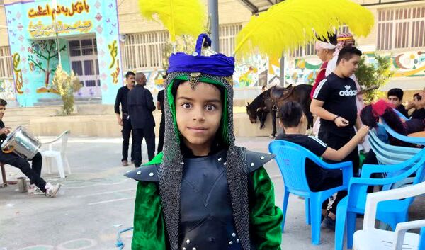 عزاداری کودکان به عشق امام حسین (ع) 