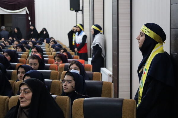 آیین نواختن زنگ انقلاب در آذربایجان غربی