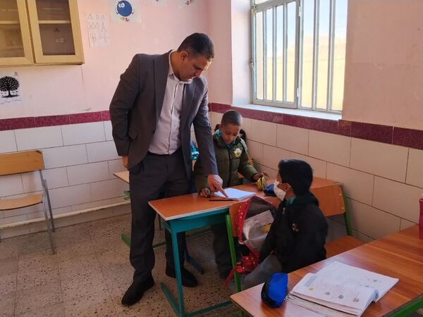 بازدید معاون آموزشی اداره آموزش و پرورش شهرستان خاتم از مدارس روستای خوانسار 