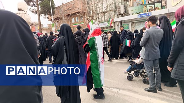 راهپیمایی یوم الله ۲۲ بهمن ماه امسال پررنگ تر از همیشه در شهر نیشابور 
