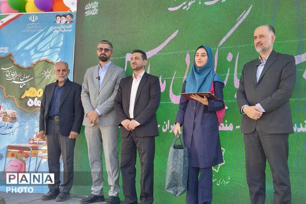 روایت تصویری آیین بازگشایی مدارس در دبستان منصور نفر منطقه ۴
