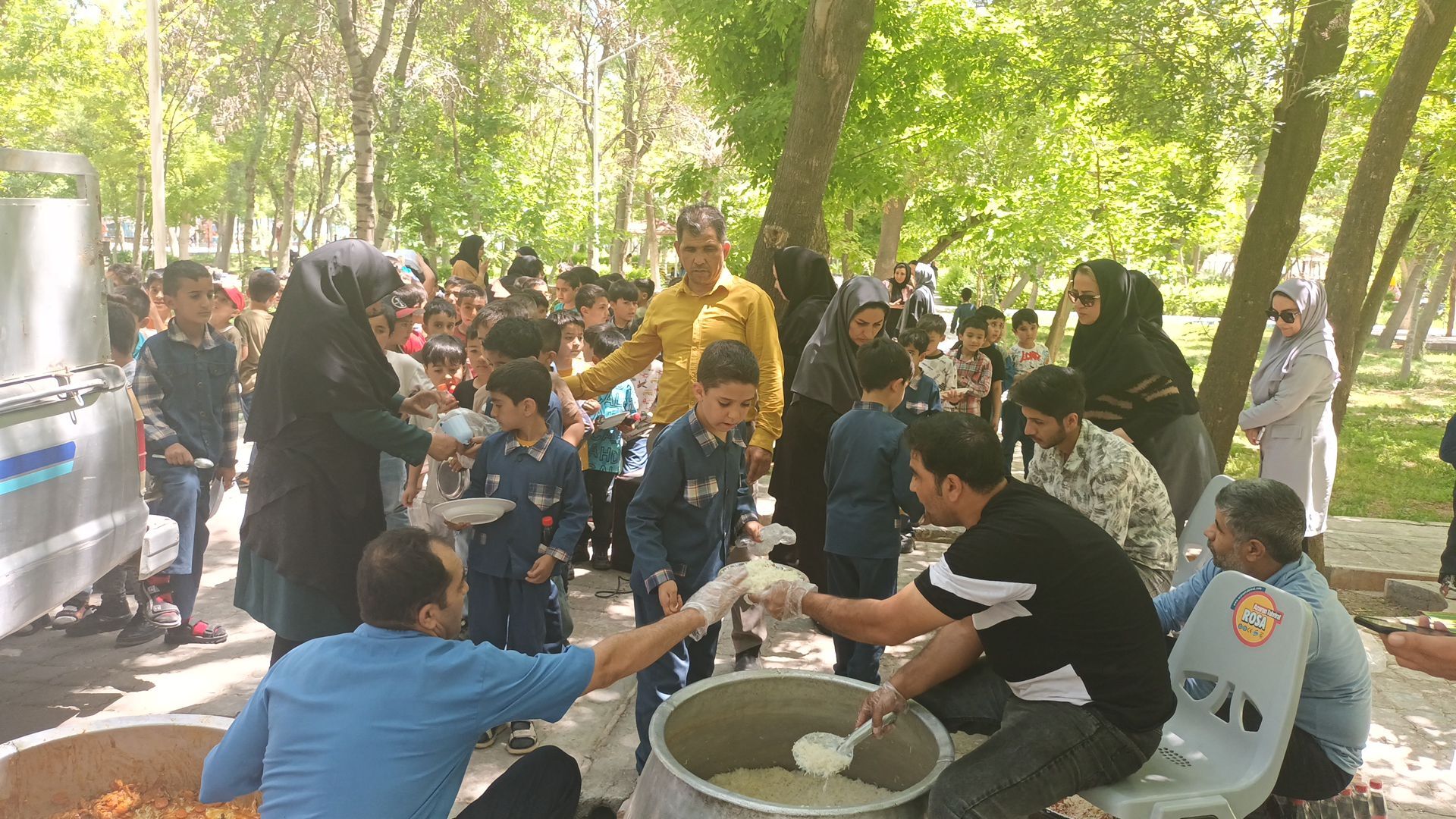 اردوی دانش‌آموزان مدرسه پسرانه مبین در پارک جنگلی شیروان
