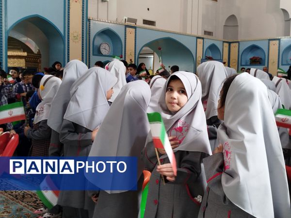 شادی و رنگ در جشن شکوفه‌ها در حرم امام رضا (ع)