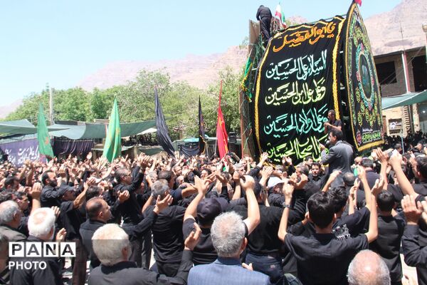 عزاداری ظهر عاشوراحسینی در ده بالا یزد