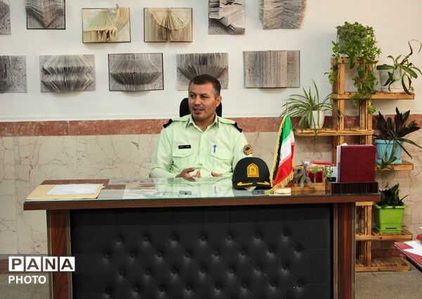مراسم گرامیداشت هفته نیروی انتظامی در هنرستان شهید سادلجی 