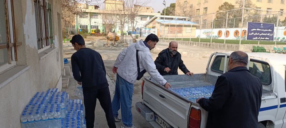 گروه‌های جهادی باز با تلاش بی وقفه پای کار آمدند