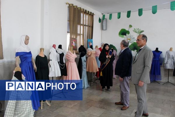 نمایشگاه هنرجویان هنرستان حافظ به‌مناسبت ایام دهه فجر