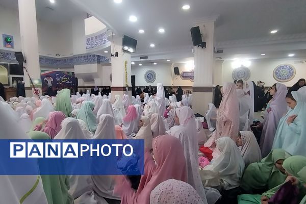 آیین جشن تکلیف دانش‌آموزان دختر شهرستان پردیس در فضایی معنوی و باشکوه