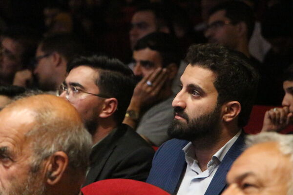 رونمایی از مستند علی نفتی دفاع مقدس در یزد