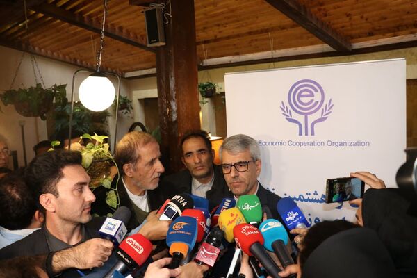 بیست و هشتمین نشست شورای وزیران اکو در مشهد (۲)