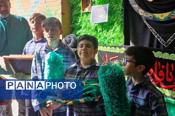 سیاه پوش کردن مدارس ناحیه دو شهرری به مناسبت ایام فاطمیه 
