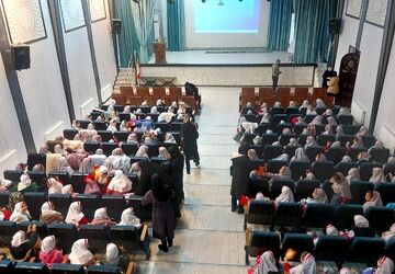 استقبال چشمگیر مدارس منطقه کهریزک از سینما مهر کانون فاطمیه در مهر و آبان
