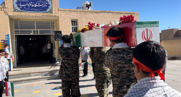 شهید گمنام، میهمان ویژه مدارس شهرستان خاتم شد