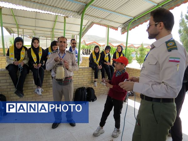 اردوی تمشک دختران بجنورد در اردوگاه شهید چمران 