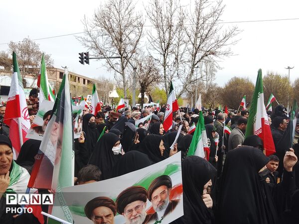  راهپیمایی روز قدس باحضور پرشور مردم نیشابور