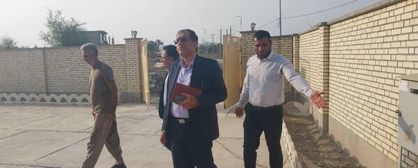 بازدید مدیر آموزش و پرورش ناحیه یک بندرعباس از مدارس روستای سرزه و خاروک