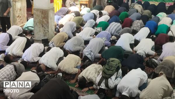 جشن تکلیف نوجوانان نوجهاد منطقه ۱۰