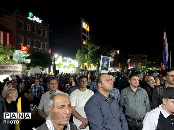 راهپیمایی و تجمع مردمی در هشتگرد ساوجبلاغ با حضور پرشور مردم 
