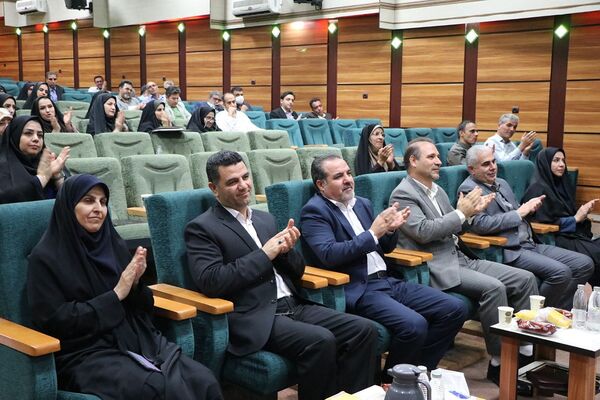 حضور مدیران ناحیه دو شهرری در مراسم تقدیر از مدیر و معاونین اسبق ناحیه 