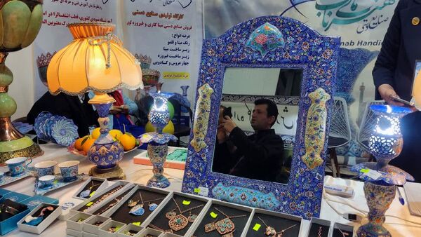 جشنواره سوغات و صنایع گردشگری ایران در اصفهان 
