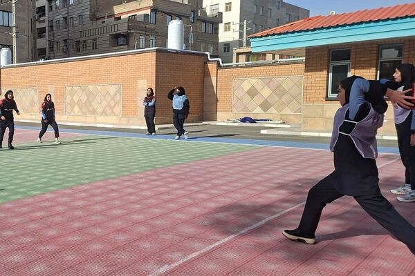 مسابقات ورزشی بین مدارس جام اقتدار ایران در دبیرستان نمونه‌دولتی ولایت
